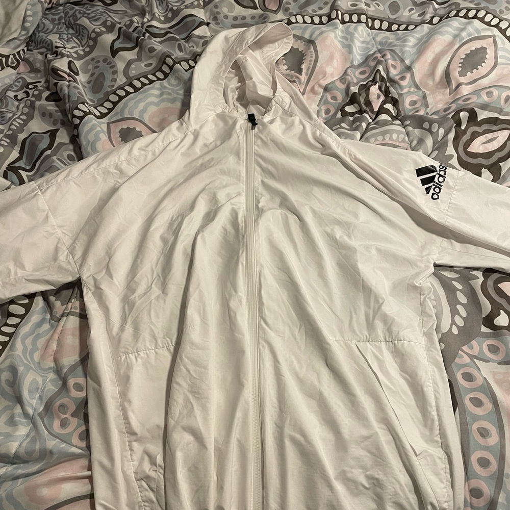 Adidas workout zip up jacket! Size medium and excellent condition!